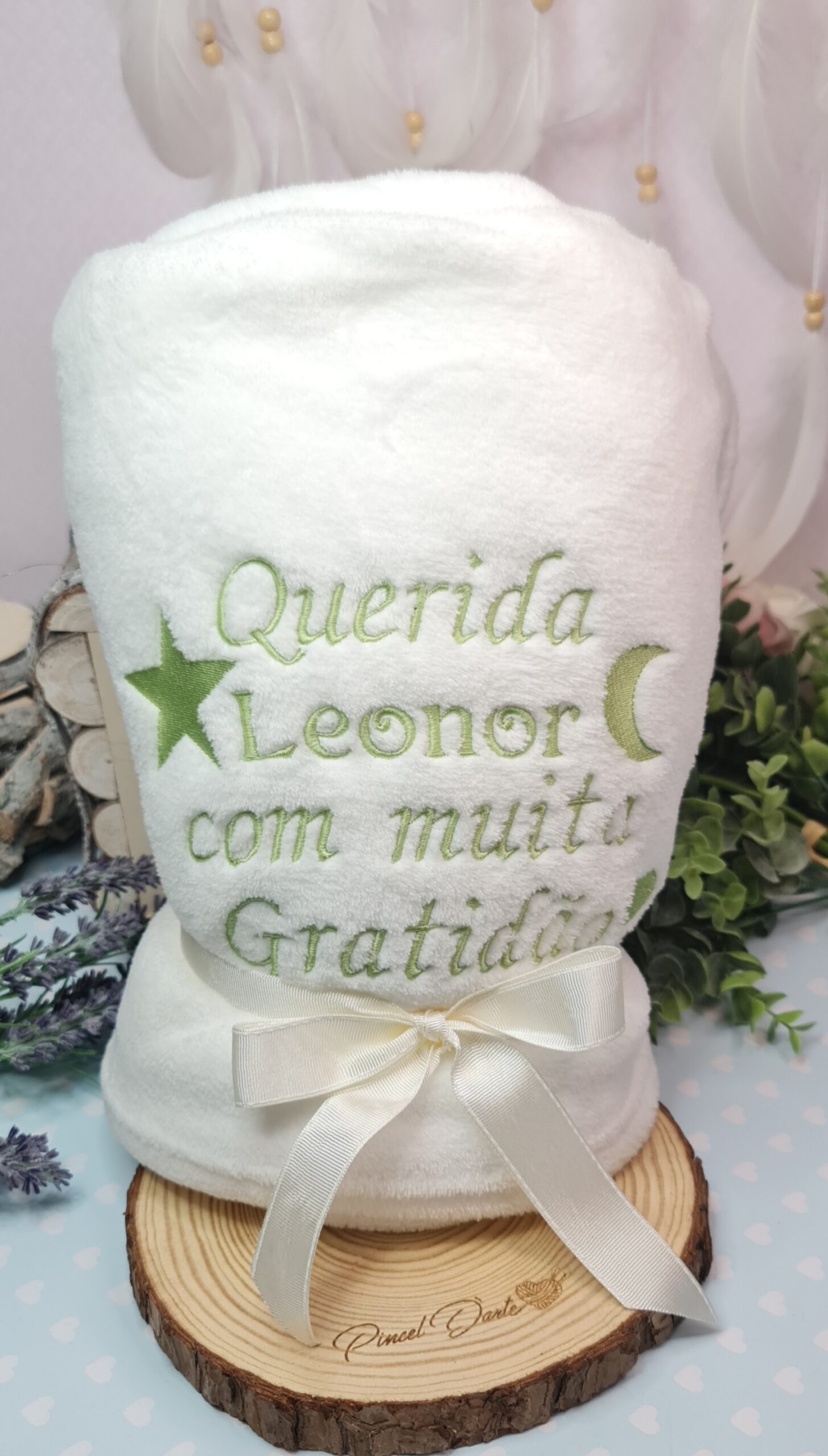 Manta personalizada bordada com nome